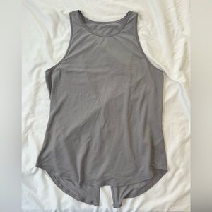 Lululemon tie back sweat wicking tank